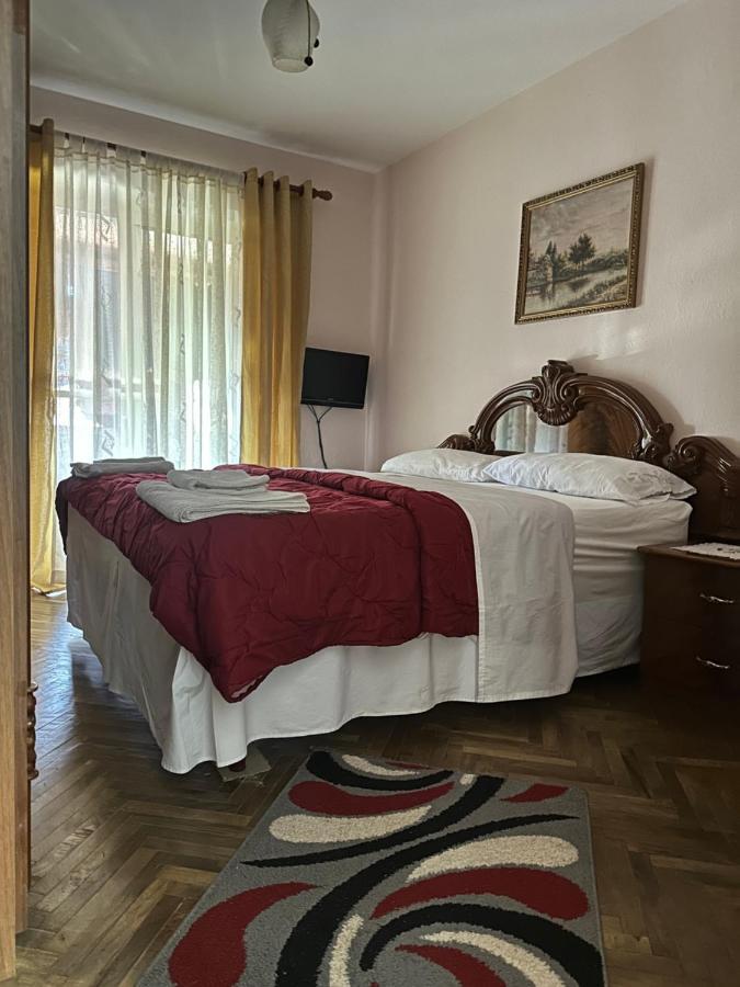 מלון Krujë Hoxha House מראה חיצוני תמונה