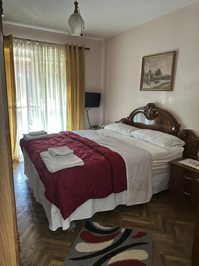 מלון Krujë Hoxha House מראה חיצוני תמונה